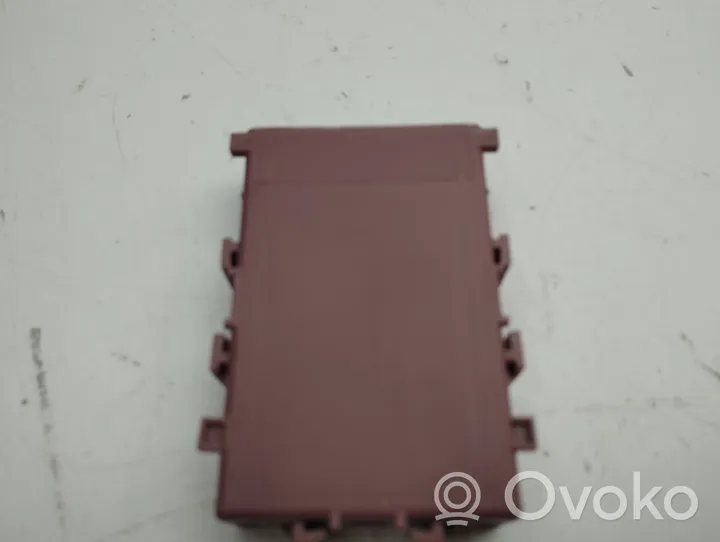 Toyota RAV 4 (XA50) Gateway control module 8911112040