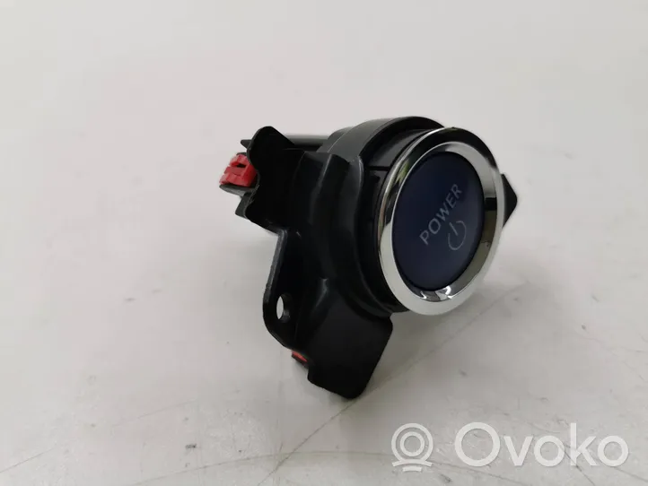 Toyota C-HR Bouton poussoir de démarrage du moteur 15F032B