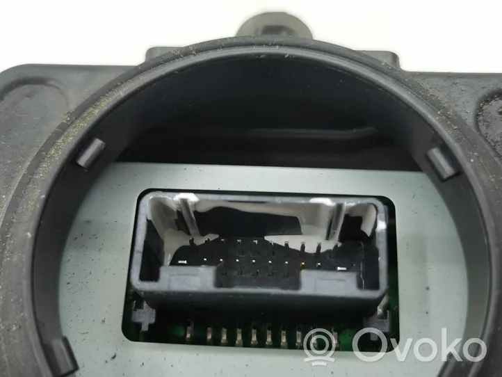 Toyota RAV 4 (XA50) Module de contrôle de ballast LED 8990742060