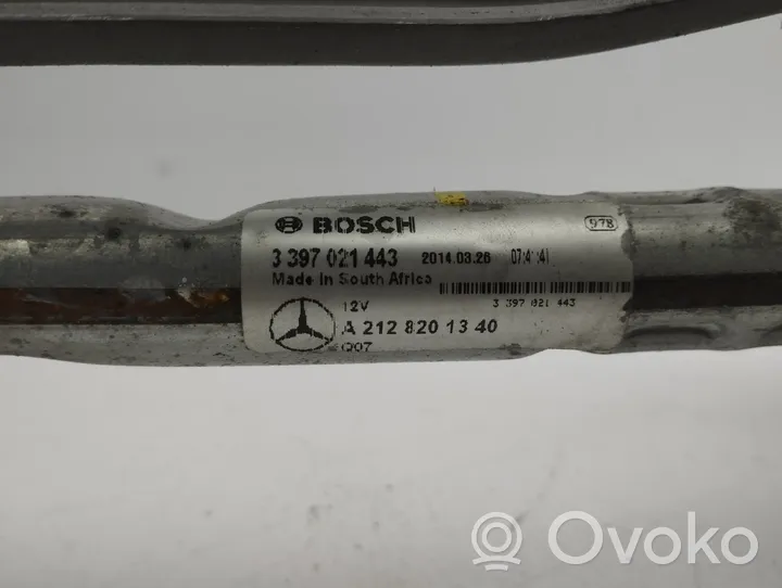 Mercedes-Benz CLS C218 X218 Tringlerie et moteur d'essuie-glace avant A2128201340