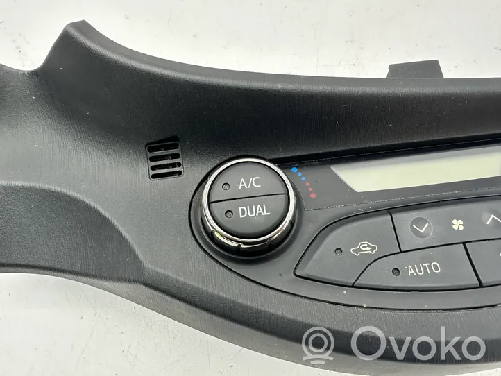 Toyota Yaris Panel klimatyzacji 75F206