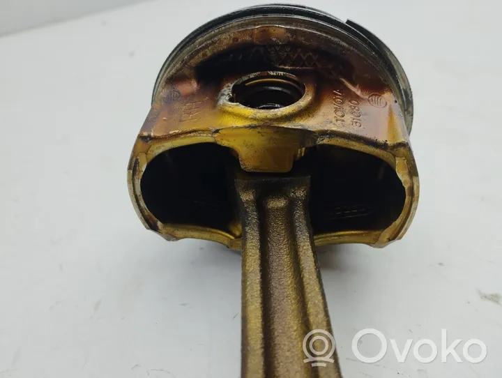 Lexus GS 300 350 430 450H Piston with connecting rod 31080