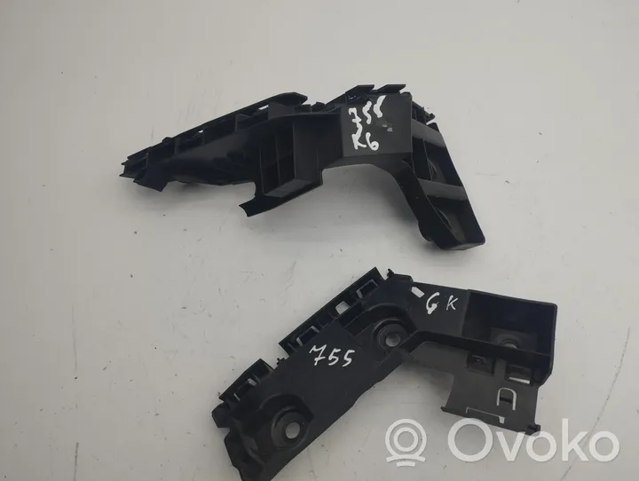 Volkswagen Golf VIII Support de pare-chocs arrière 5H6807393