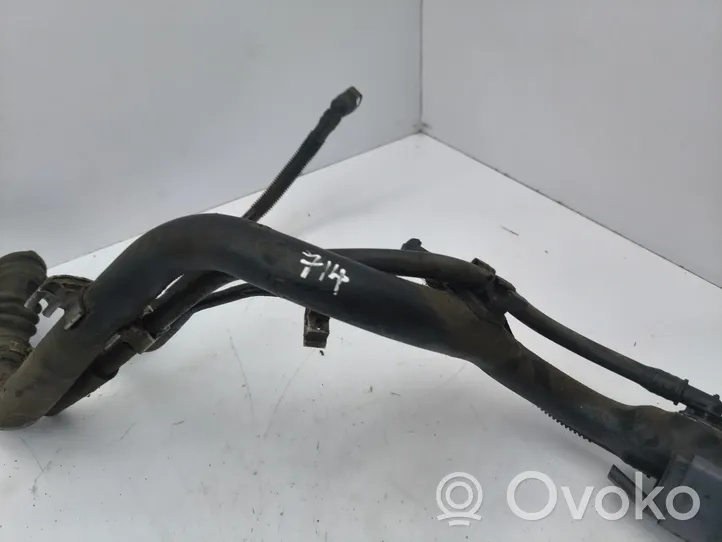 Toyota C-HR Tuyau de remplissage de réservoir de carburant 7774610020