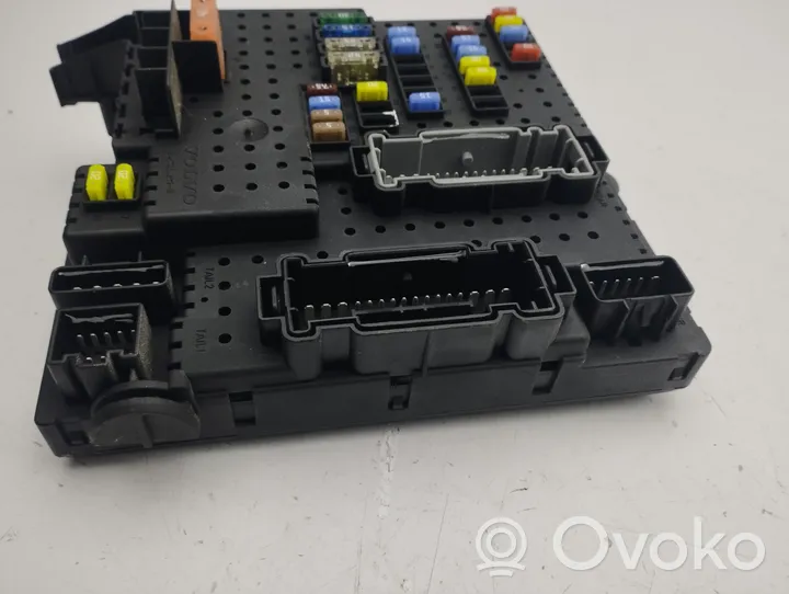 Volvo XC90 Fuse module 867639104W424