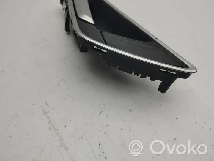 Audi Q2 - Maniglia interna per portiera anteriore 81A837019C