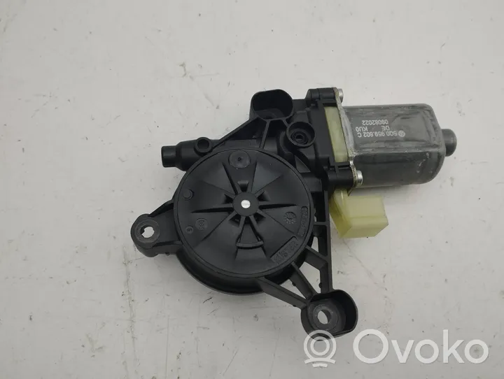 Audi Q2 - Motorino alzacristalli della portiera anteriore 5q0959802c