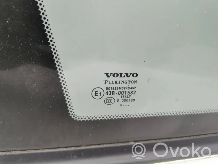 Volvo XC90 Fenêtre latérale avant / vitre triangulaire 