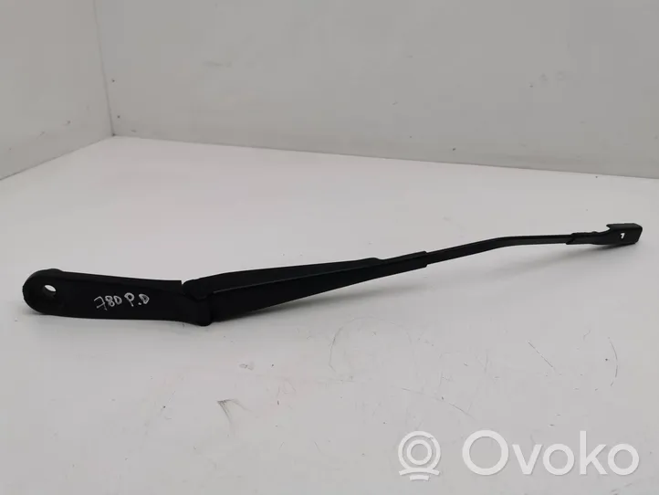 Audi Q2 - Front wiper blade arm 81C955408