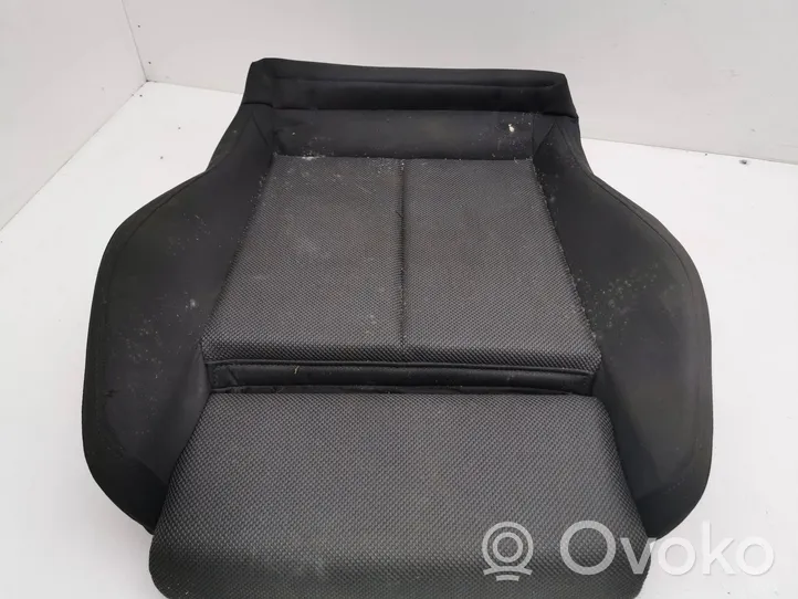 Audi Q3 F3 Priekinės keleivio sėdynės padas 