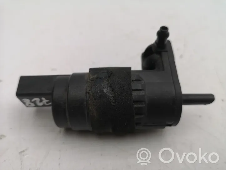 Audi A1 Pompe de lave-glace de pare-brise 8K9955647