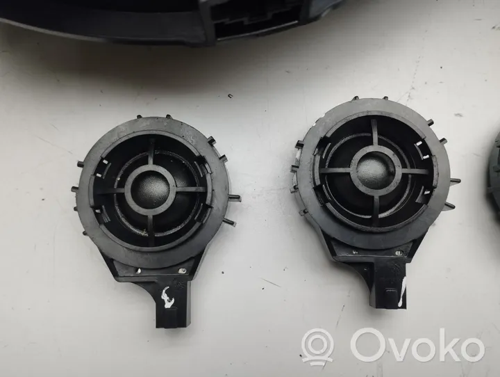 Audi Q2 - Zestaw audio 81A035382