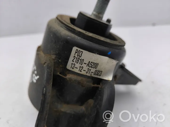 Hyundai i30 Supporto di montaggio del motore 21810A5200