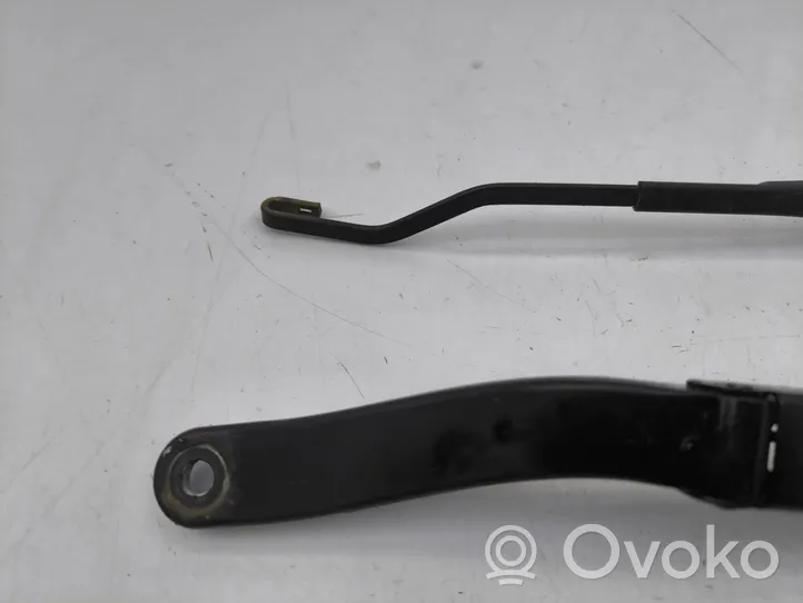 Opel Antara Front wiper blade arm 