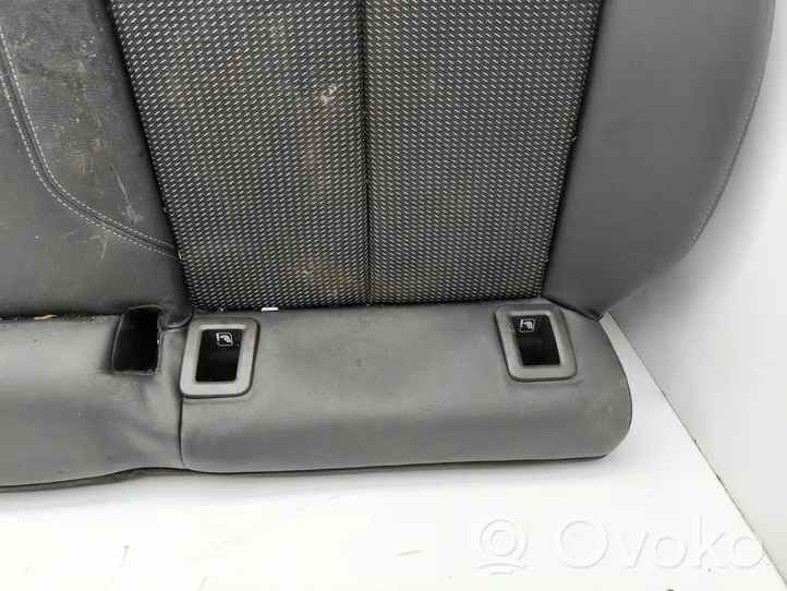 Audi Q2 - Aizmugurējais sēdeklis 2854547