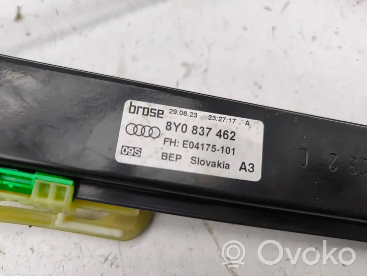 Audi A3 8Y Elektryczny podnośnik szyby drzwi przednich 8Y0837462