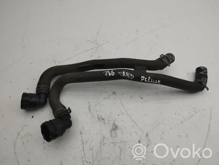 Seat Leon IV Tubo flessibile del liquido di raffreddamento del motore 5Q0121156D