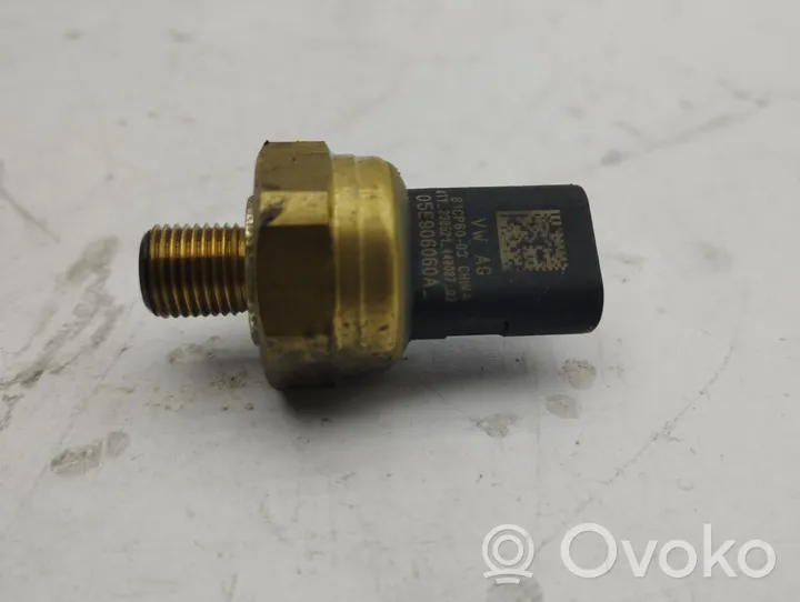 Seat Leon IV Eļļas spiediena sensors 05E906060A