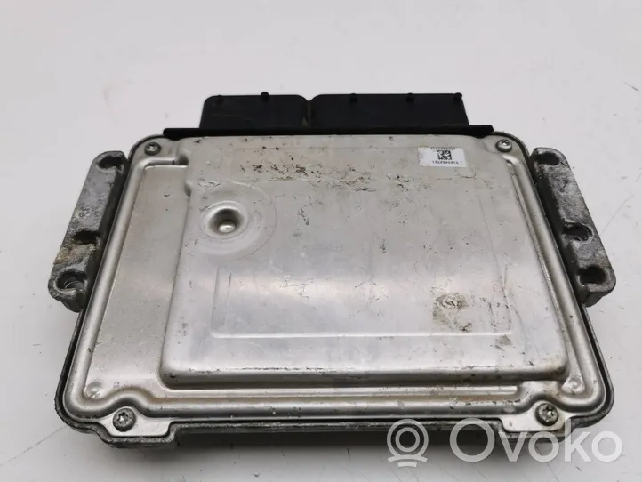 Hyundai i40 Calculateur moteur ECU 0281018491