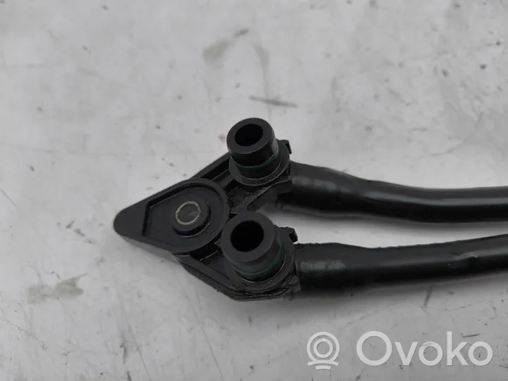 BMW 7 F01 F02 F03 F04 Linea/tubo/manicotto combustibile 17227808