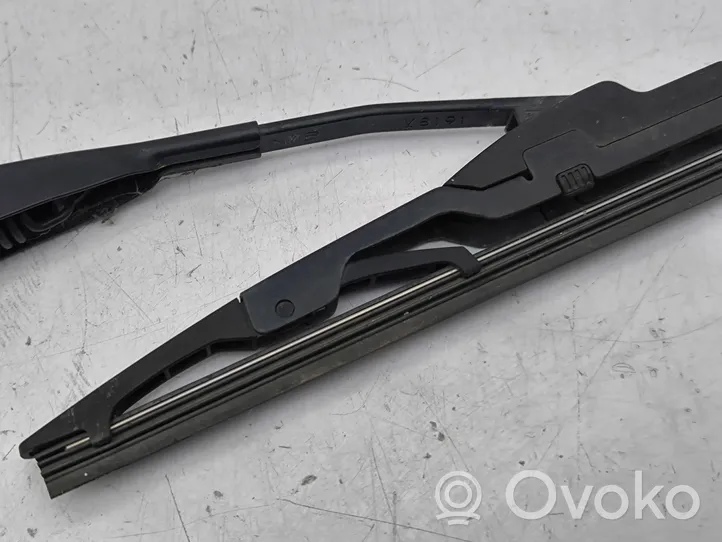 Honda CR-V Rear wiper blade arm 