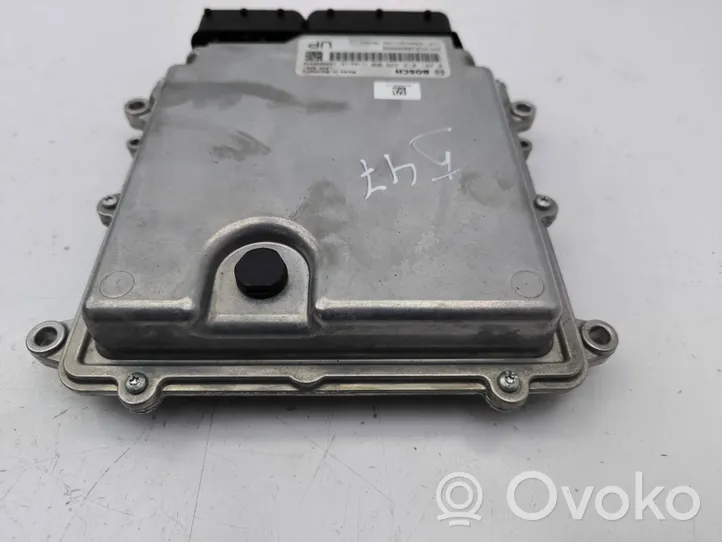 Honda CR-V Dzinēja vadības bloks 0281016326