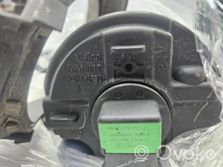 Toyota Yaris Światło przeciwmgłowe przednie 89210657