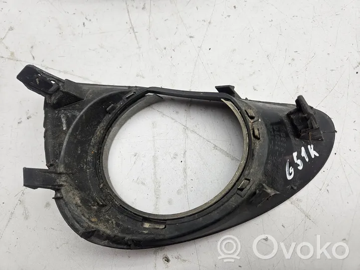 Toyota Yaris Światło przeciwmgłowe przednie 89210657