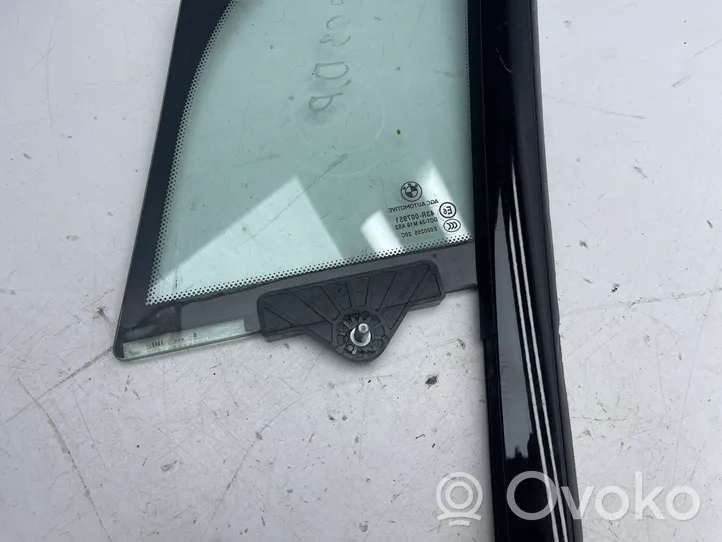 BMW i3 Front door vent window glass four-door 