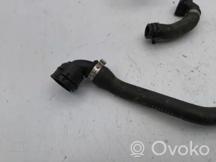 BMW i3 Tuyau de liquide de refroidissement moteur 9292731