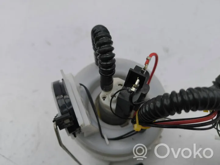 BMW i3 Kraftstoffpumpe im Tank 7349443