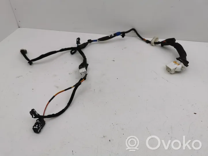 KIA Sorento Cableado de puerta trasera 918203E011