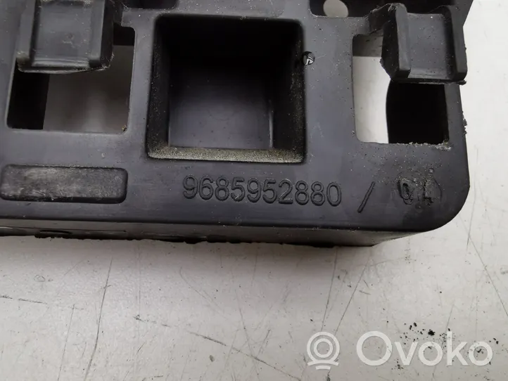 Citroen C4 II Część rury dolotu powietrza 9685952880