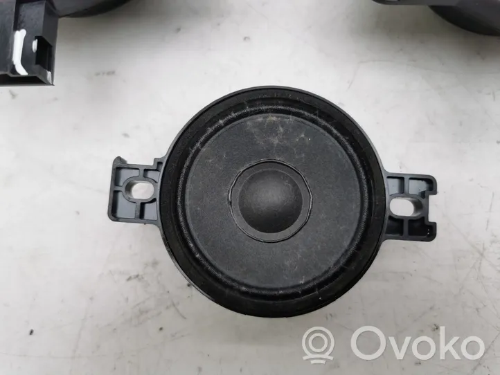 Audi A1 Audio system kit 83A035415