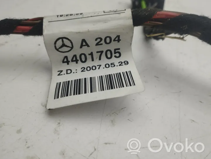 Mercedes-Benz C W204 Aizmugurējo durvju vadu instalācija A2044401705