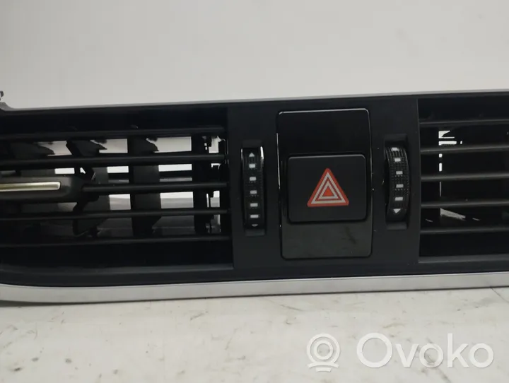 Audi A7 S7 4G Kojelaudan keskiosan tuuletussuuttimen ritilä 4G2820951