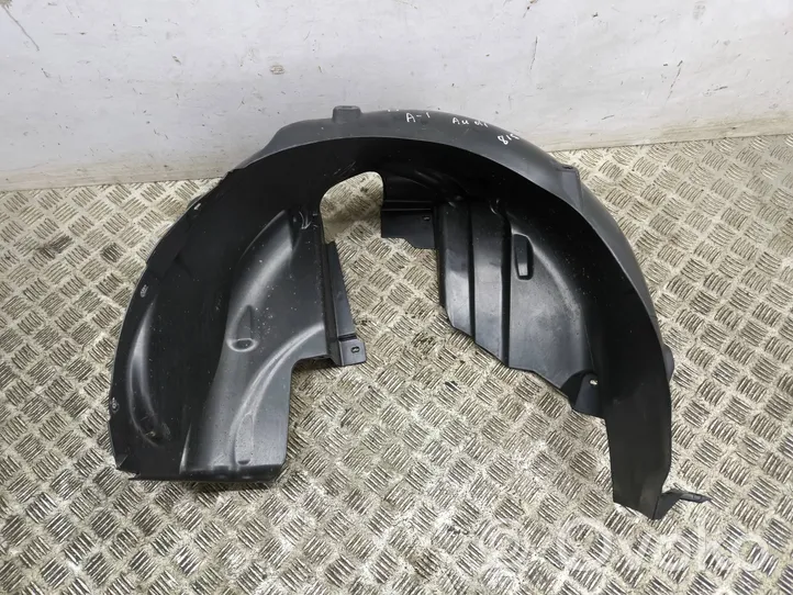 Audi A1 Rivestimento paraspruzzi parafango posteriore 82A810970C