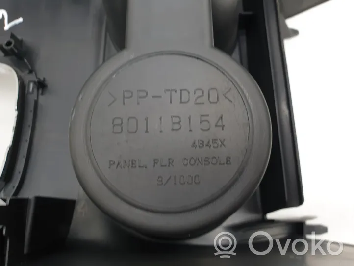 Mitsubishi Outlander Consola central 8011B154