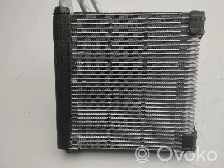 Audi A1 Gaisa kondicioniera radiators (salonā) 2Q2816103A