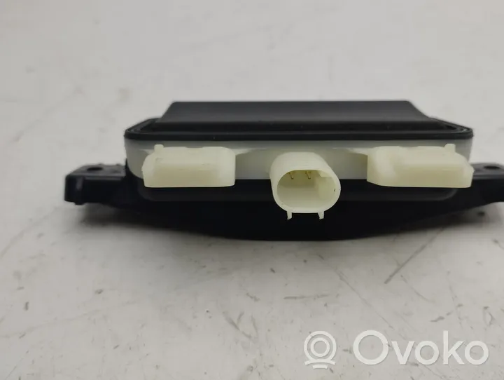 BMW i3 Tailgate opening switch 