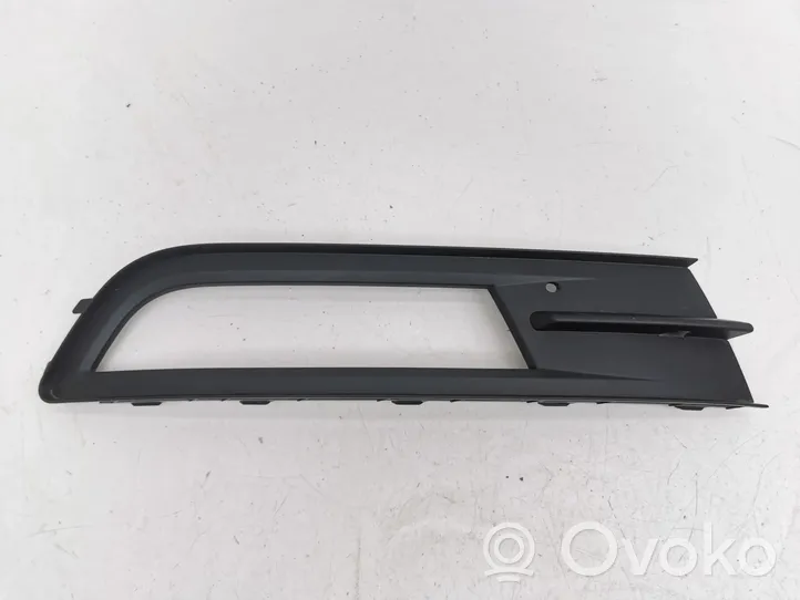 Volkswagen PASSAT B8 Verkleidung Nebelscheinwerfer / Gitter vorne 3G0853666