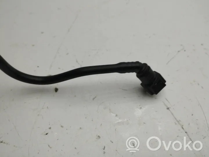 Audi A1 Tuyau d'alimentation conduite de carburant 