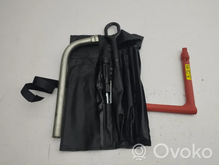 Audi A5 Tool set 