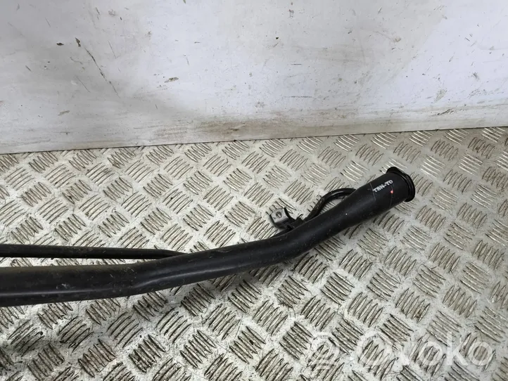 Honda HR-V Fuel tank filler neck pipe 