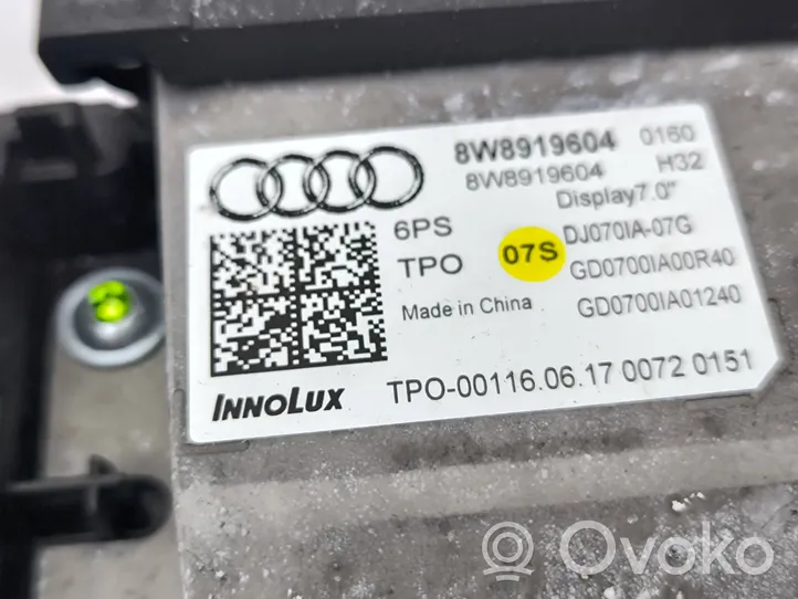 Audi A5 Monitor / wyświetlacz / ekran 8W8919604