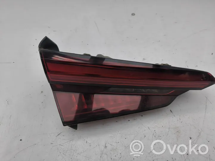 Audi A5 Luci posteriori del portellone del bagagliaio 8W6945093H