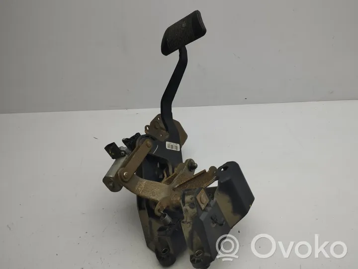 Chrysler Town & Country V Brake pedal P04721199AE