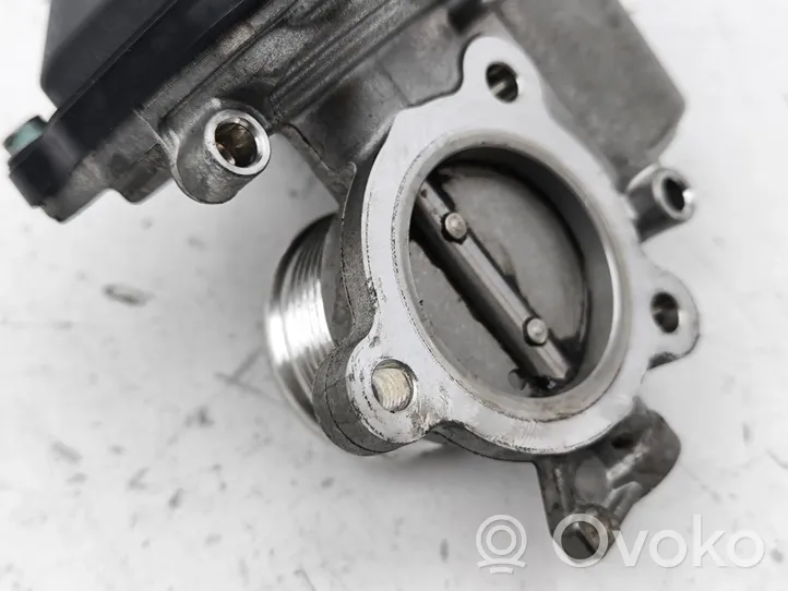 Audi A5 Throttle valve 04L131501B