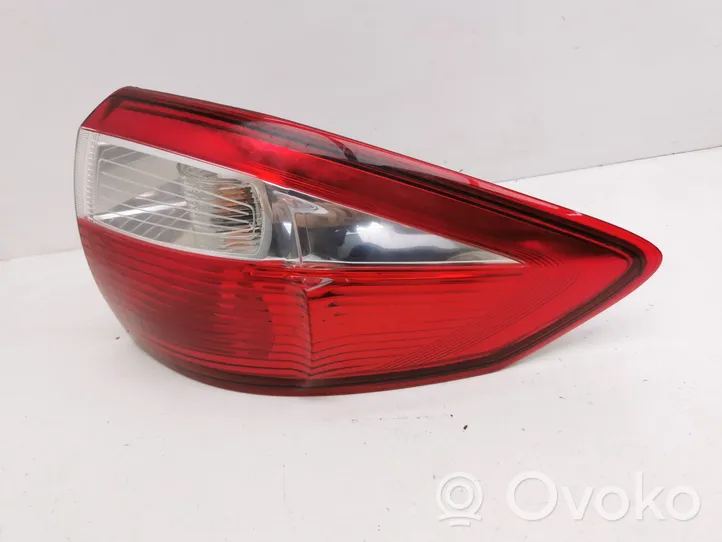 Ford C-MAX II Rear/tail lights AM5113404BF