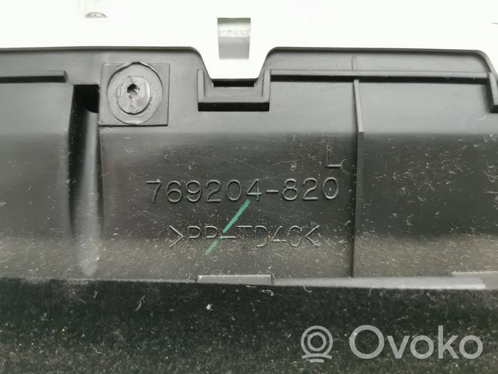 Toyota Prius (XW20) Velocímetro (tablero de instrumentos) 769204820